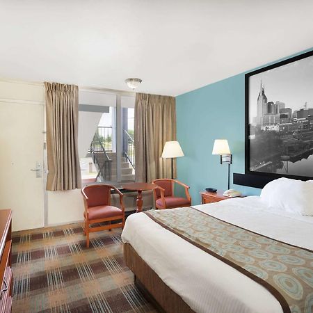 Super 8 By Wyndham Nashville Downtown Buitenkant foto