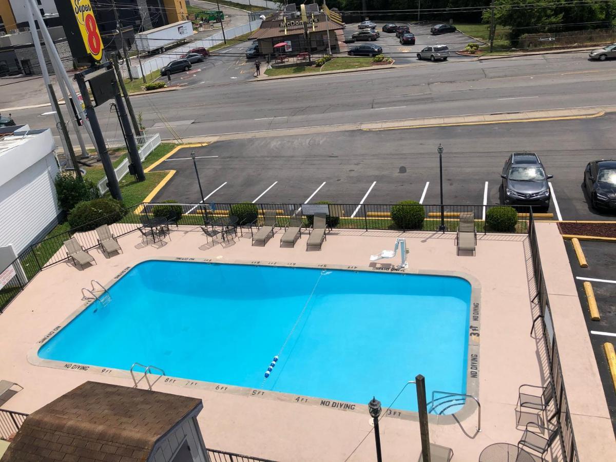 Super 8 By Wyndham Nashville Downtown Buitenkant foto