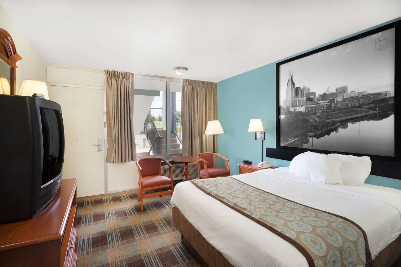 Super 8 By Wyndham Nashville Downtown Buitenkant foto