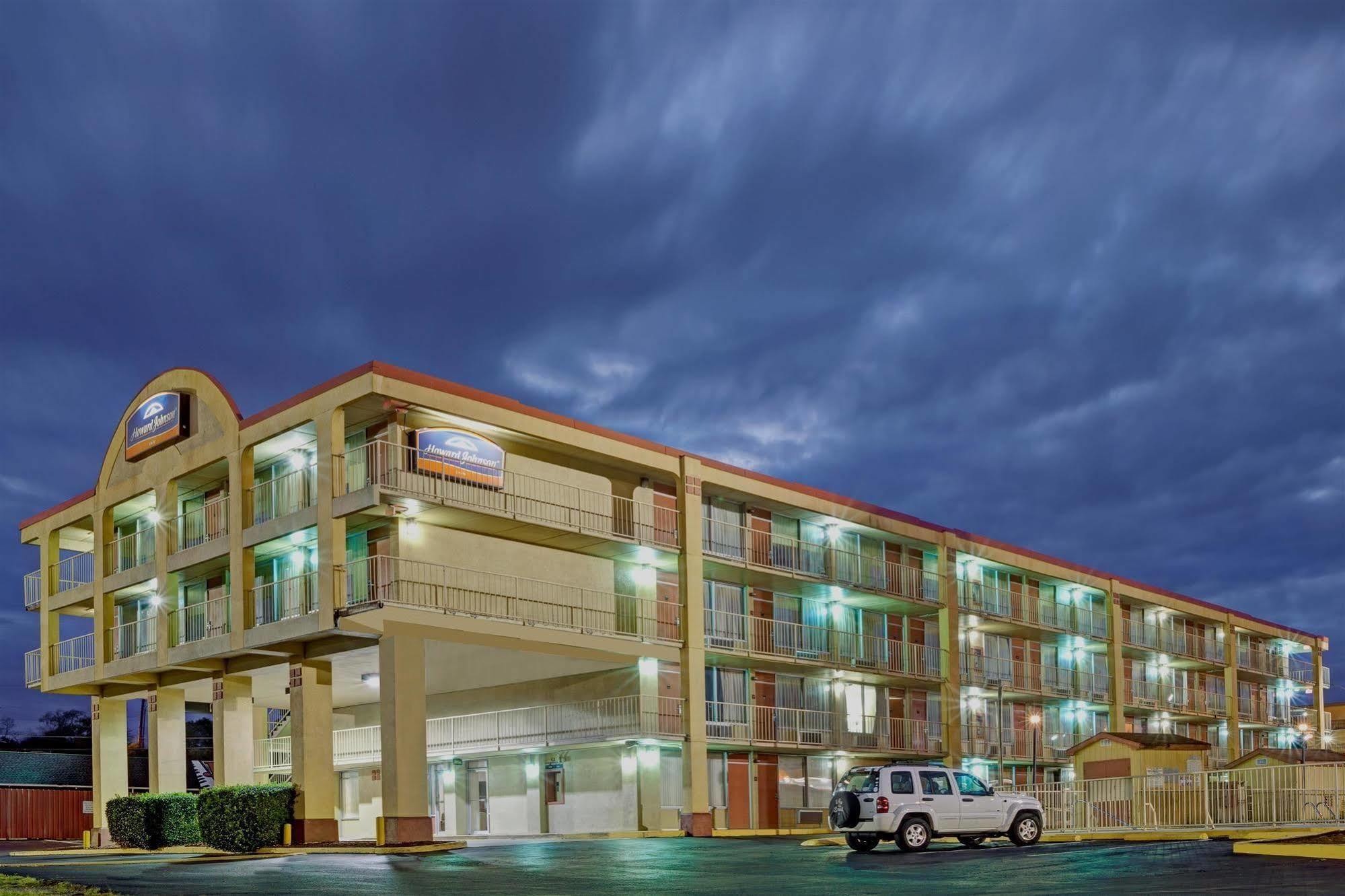 Super 8 By Wyndham Nashville Downtown Buitenkant foto