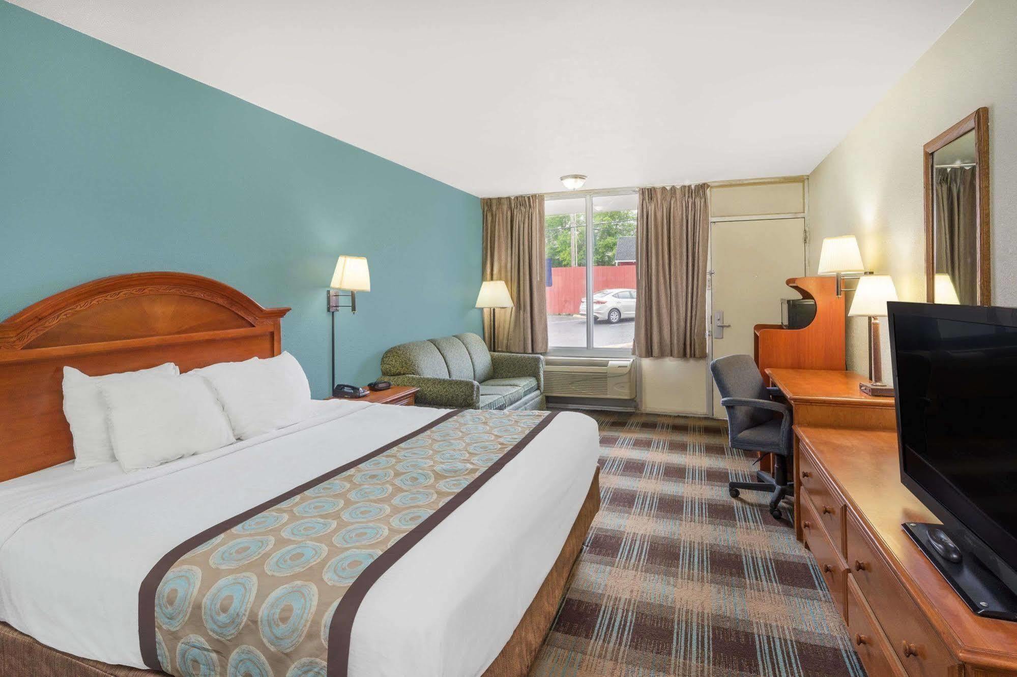 Super 8 By Wyndham Nashville Downtown Buitenkant foto