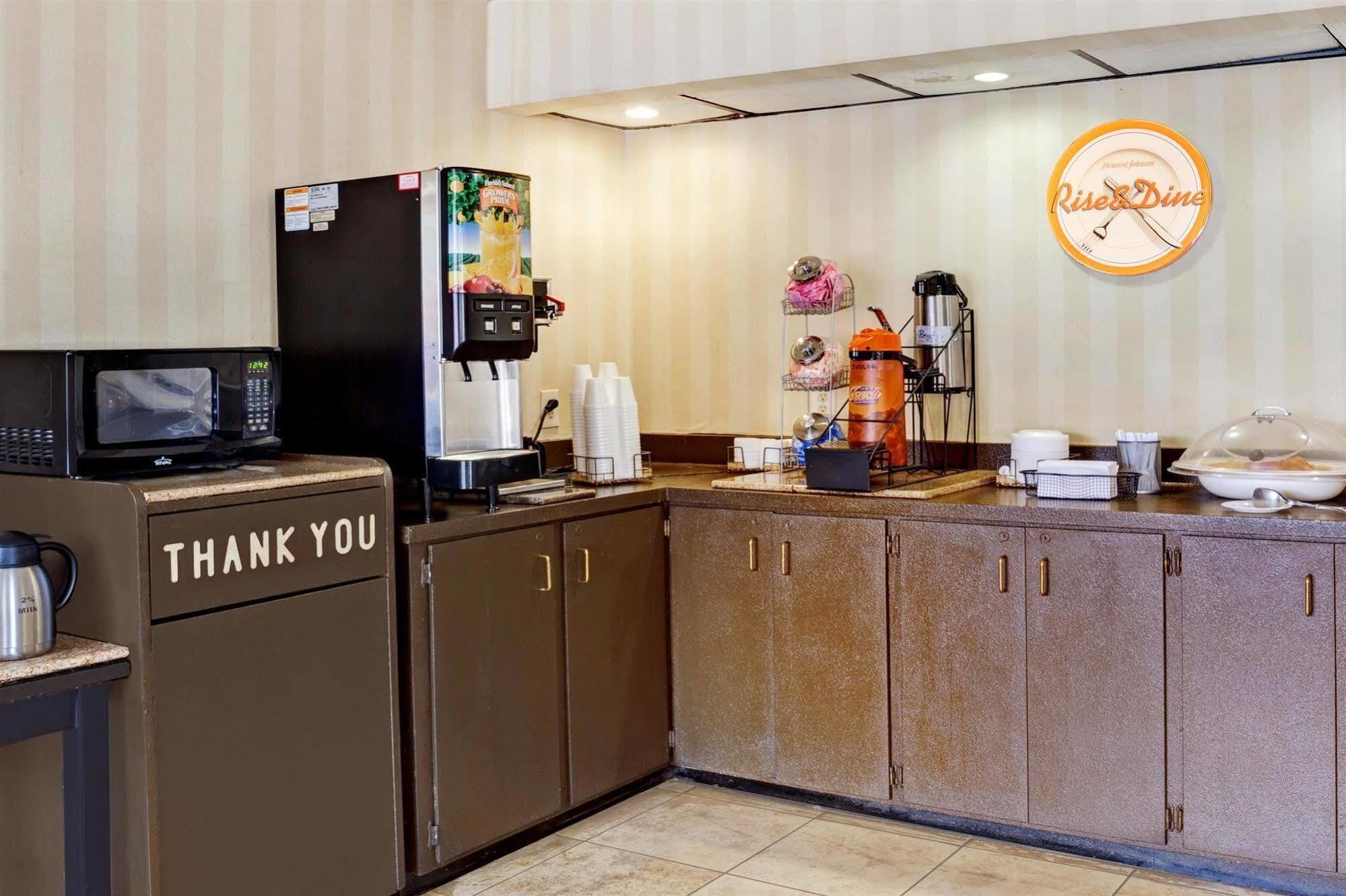 Super 8 By Wyndham Nashville Downtown Buitenkant foto